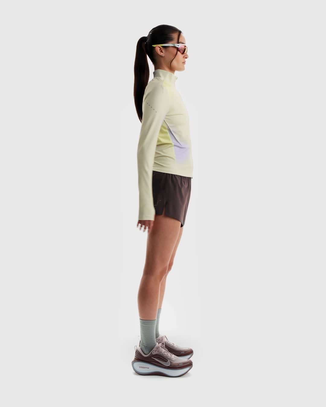 NIKE公式】ナイキ スウィフト ウィメンズ Dri-FIT フルジップ ミッド